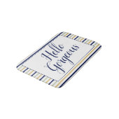 Hello Gorgeous Small Bath Mat Badematte (Schrägansicht)