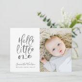 Hello Little One Foto Birth Stats Ankündigung (Stehend Vorderseite)