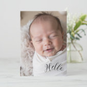 “Hello” Personalized Photo Birth Announcement Card (Stehend Vorderseite)