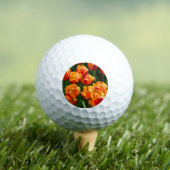 Hellorange Tulpen im Park Golfball (Insitu T-Shirt)