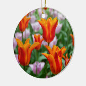 Hellorange Tulpen im Park Keramik Ornament (Links)