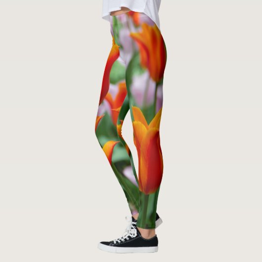 Hellorange Tulpen im Park Leggings (Links)