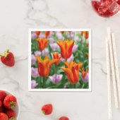 Hellorange Tulpen im Park Serviette (Beispiel)