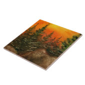 Hellorange und gelbe Kiefer auf einer Klippe Fliese (Seite)