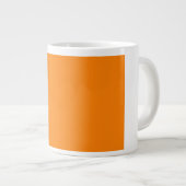 Hellorangefarbene, benutzerdefinierte Hintergrundv Jumbo-Tasse (Vorderseite Rechts)