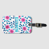 Hellrosa blaue Blüten Blätter Acrylic Monogram Gepäckanhänger (Vorderseite (Horizontal))