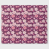 Hellrosa Blume Muster auf lila Geschenkpapier (Flach)