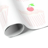 Hellrosa Cupcake mit Kirsche obendrauf Geschenkpapier (Rolleneckpunkt)