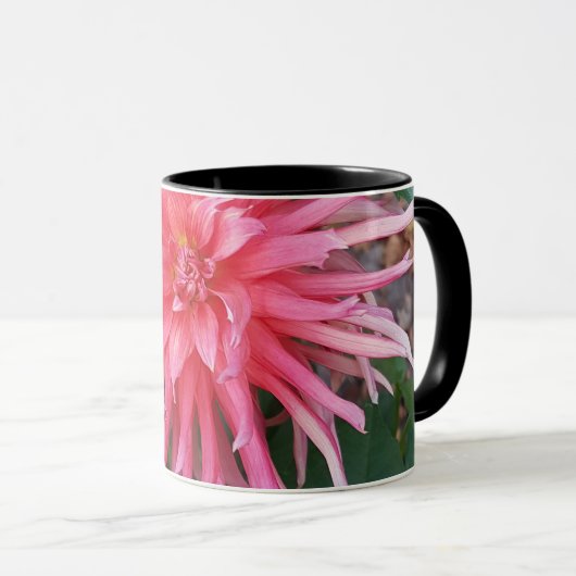 Hellrosa Dahlia Blume. Tasse (VorderseiteRechts)