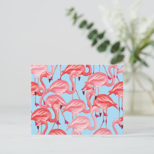 Hellrosa Flamingos auf Blau 2 Postkarte (Stehend Vorderseite)