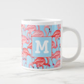 Hellrosa Flamingos auf blau| Erste Schritte Jumbo-Tasse (Rechts)