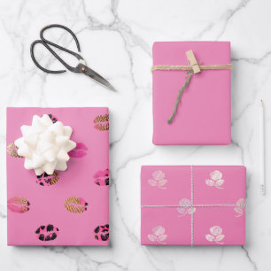Hellrosa Rosen und Leoparden Lippen Geschenkpapier Set