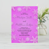 Hellrosa Schneeflocken Hochzeitseinladungen Einladung (Stehend Vorderseite)