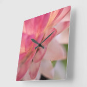 Hellrosa Strawblume Quadratische Wanduhr (Winkel)