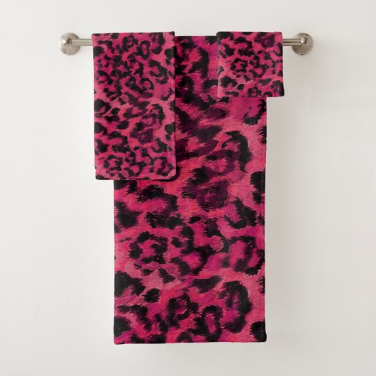 Hellrosa und gepunktete Leopardin Badhandtuch Set (Insitu)