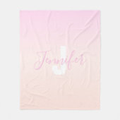 Hellrosa und Pfirsichfarben Ombre Name & Monogramm Fleecedecke (Vorderseite)
