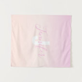 Hellrosa und Pfirsichfarben Ombre Name & Monogramm Wandteppich (Vorderseite (Horizontal))