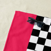 Hellrosa und Schachbrett Strandtuch (Beispiel)