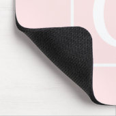 Hellrosa weiße gerahmte Anfangsmonogramm Mousepad (Ecke)