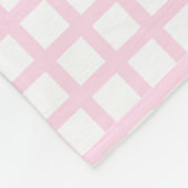 Hellrosa, weiße Quadrat-Muster Fleecedecke (Ecke)