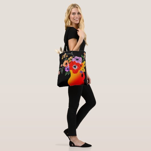 Hellrote Vase der Blume Tasche (Am Model)