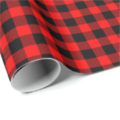 Hellrotes Schwarzes Buffalo Kariert Tartan Geschenkpapier (Rolleneckpunkt)