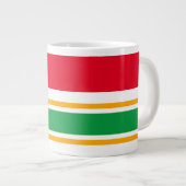 Hellrotes, weißes Kelly-Gelb-Rennstreifen Jumbo-Tasse (Vorderseite Rechts)