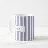Hellvioletter Streifen-Monogramm Kaffeetasse (Vorderseite Links)