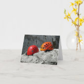 Helme auf einer schwarzen Karte (Gelbe Blume)