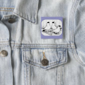 Helmet Pigeon Trio Button (Beispiel)