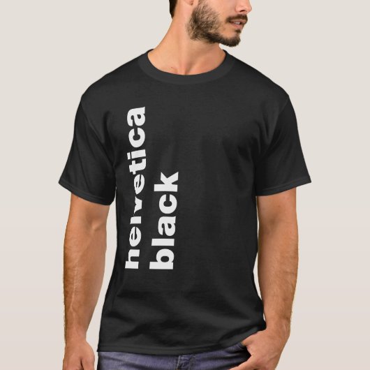 Helveticaschwarzes T-Shirt (Vorderseite)