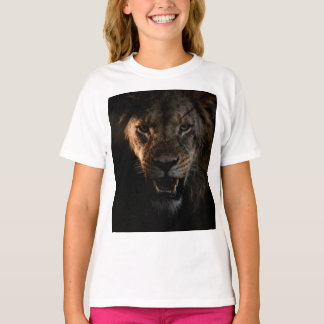 Hemd mit einem Löwen T-Shirt