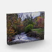 Hemlock Creek Falls auf einem schönen Herbstvormit Fotoblock (Links)