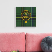 Henderson Scottish Wappen und Tartan Canvas print Leinwanddruck (Insitu (Wohnzimmer))