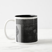 Henri Gaudier-Brzeska Zweifarbige Tasse (Links)