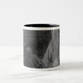 Henri Gaudier-Brzeska Zweifarbige Tasse (Mittel)