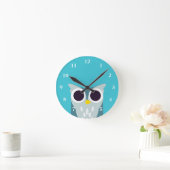 Henry the Owl Runde Wanduhr (Zuhause)