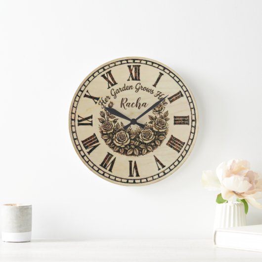 Her Garden Grows Here | Custom Name wall clock  Große Wanduhr (Zuhause)