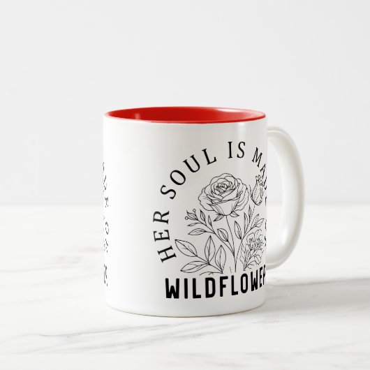 Her Soul Is Made of Wildflower Boho Spirit Zweifarbige Tasse (VorderseiteRechts)