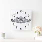 Heraldischer Ananas-Vorbote aus Wappen Quadratische Wanduhr (Zuhause)