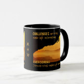 HERAUSFORDERUNGEN kundenspezifischer Monogramm-Tas Tasse (VorderseiteRechts)