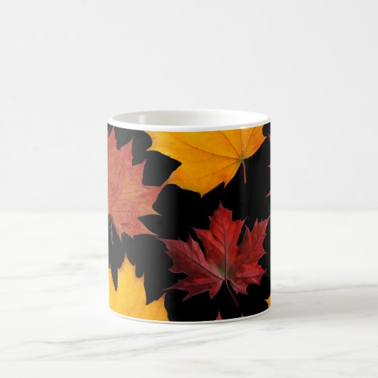 Herbst-Ahorn-Blätter schwarz Kaffeetasse (Mittel)