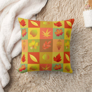 Herbst-Ahornblatt blockiertes Muster orange gelb r Kissen