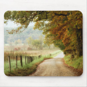 Herbst auf einer Land-Straße Mousepad