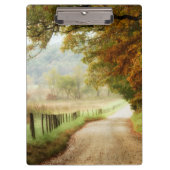 Herbst auf einer Landstraße Klemmbrett (Vorderseite)