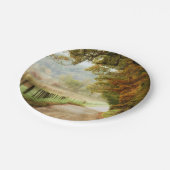 Herbst auf einer Landstraße Pappteller (Schrägansicht)