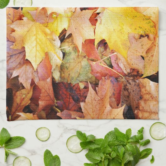 Herbst-Blätter Geschirrtuch (Gefaltet)