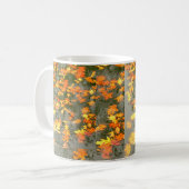 Herbst-Blätter im Regen Kaffeetasse (Vorderseite Links)