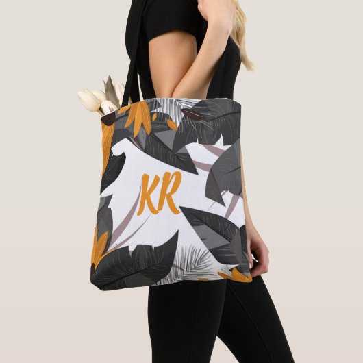 Herbst Blätter Orange Grau Mit Monogramm Tasche (Von Nahem)