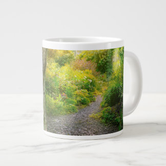 Herbst - Der Weg zum Grannenhaus Jumbo-Tasse